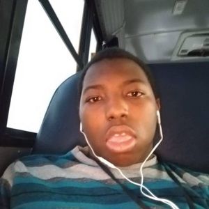 Meet your Posher, Jermainia